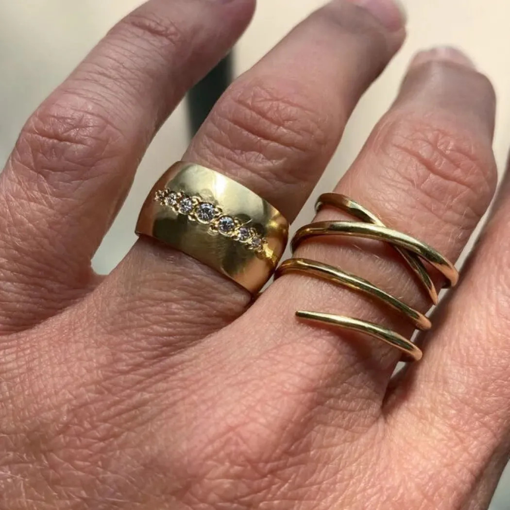 Sarah McGuire – Medusa Ring - 18k Gold