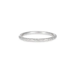 Varna - Petite Engraved Round Band in 18k white gold